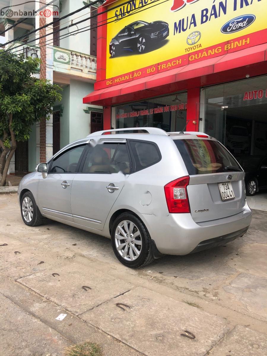 Kia Carens 2.0 MT 2011 - Bán Kia Carens 2.0 MT sản xuất 2011, màu bạc số sàn