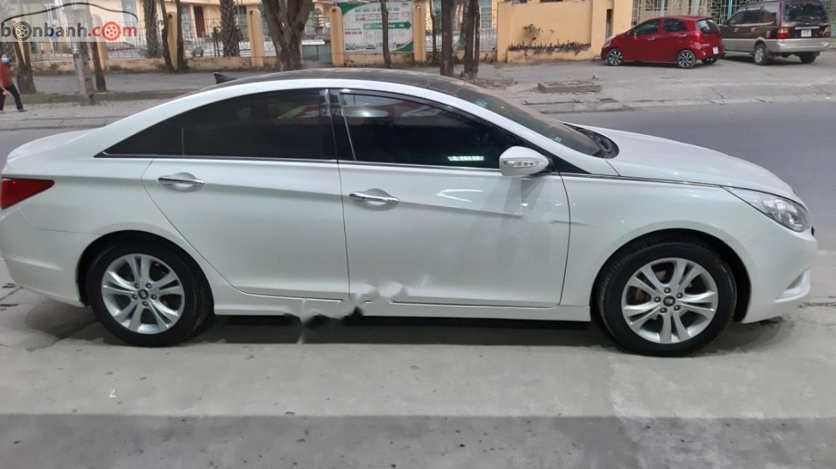 Hyundai Sonata   2010 - Cần bán gấp Hyundai Sonata năm 2010, màu trắng, nhập khẩu