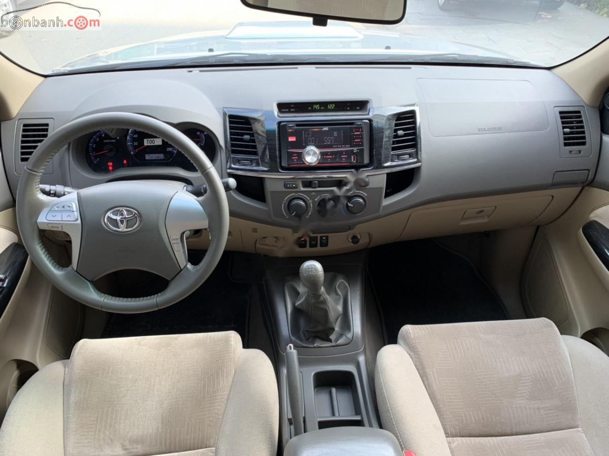 Toyota Fortuner 2.5G 2013 - Cần bán lại xe Toyota Fortuner 2.5G sản xuất năm 2013, màu bạc  