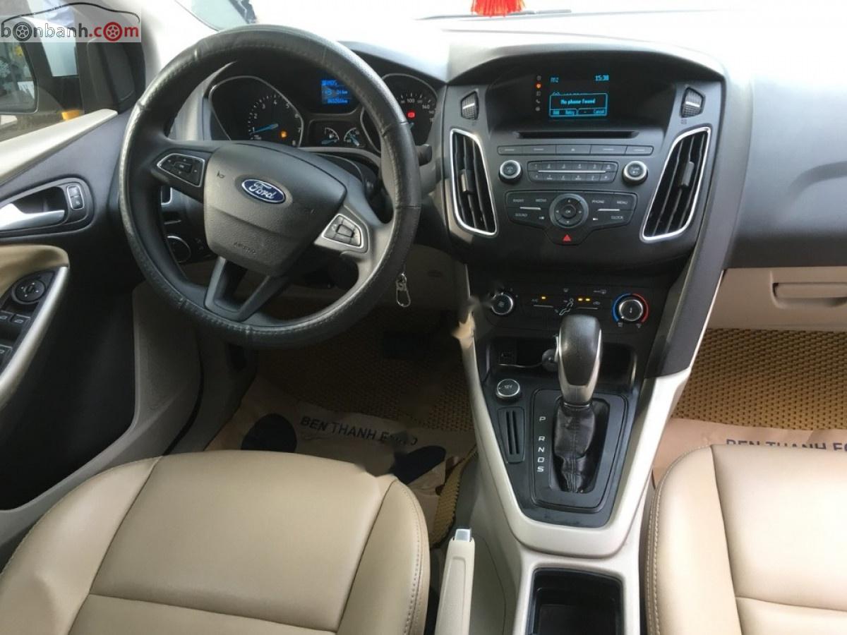 Ford Focus   2018 - Cần bán gấp Ford Focus đời 2018, màu trắng