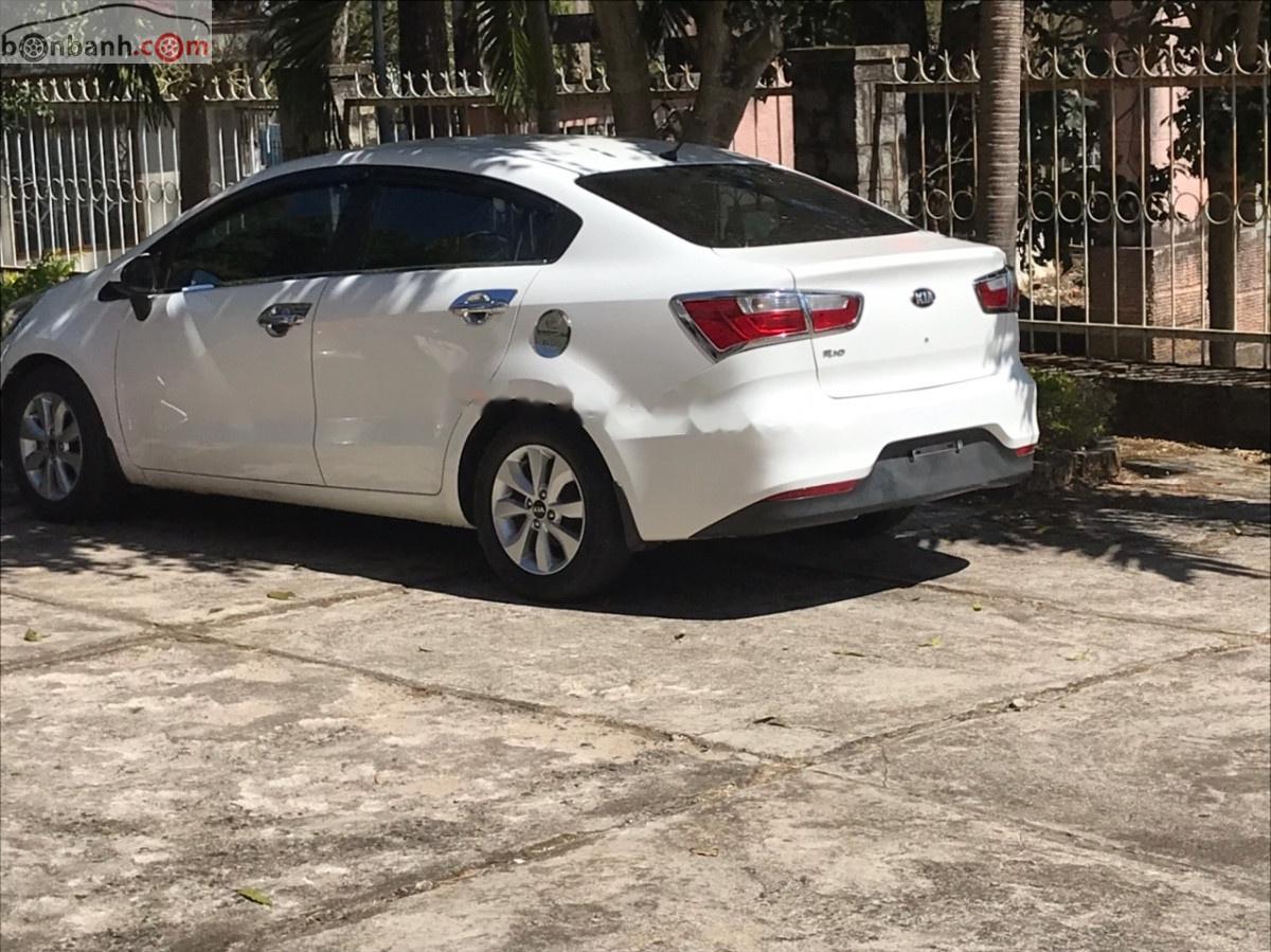 Kia Rio 1.4 MT 2016 - Bán xe Kia Rio 2016, màu trắng, nhập khẩu nguyên chiếc số sàn
