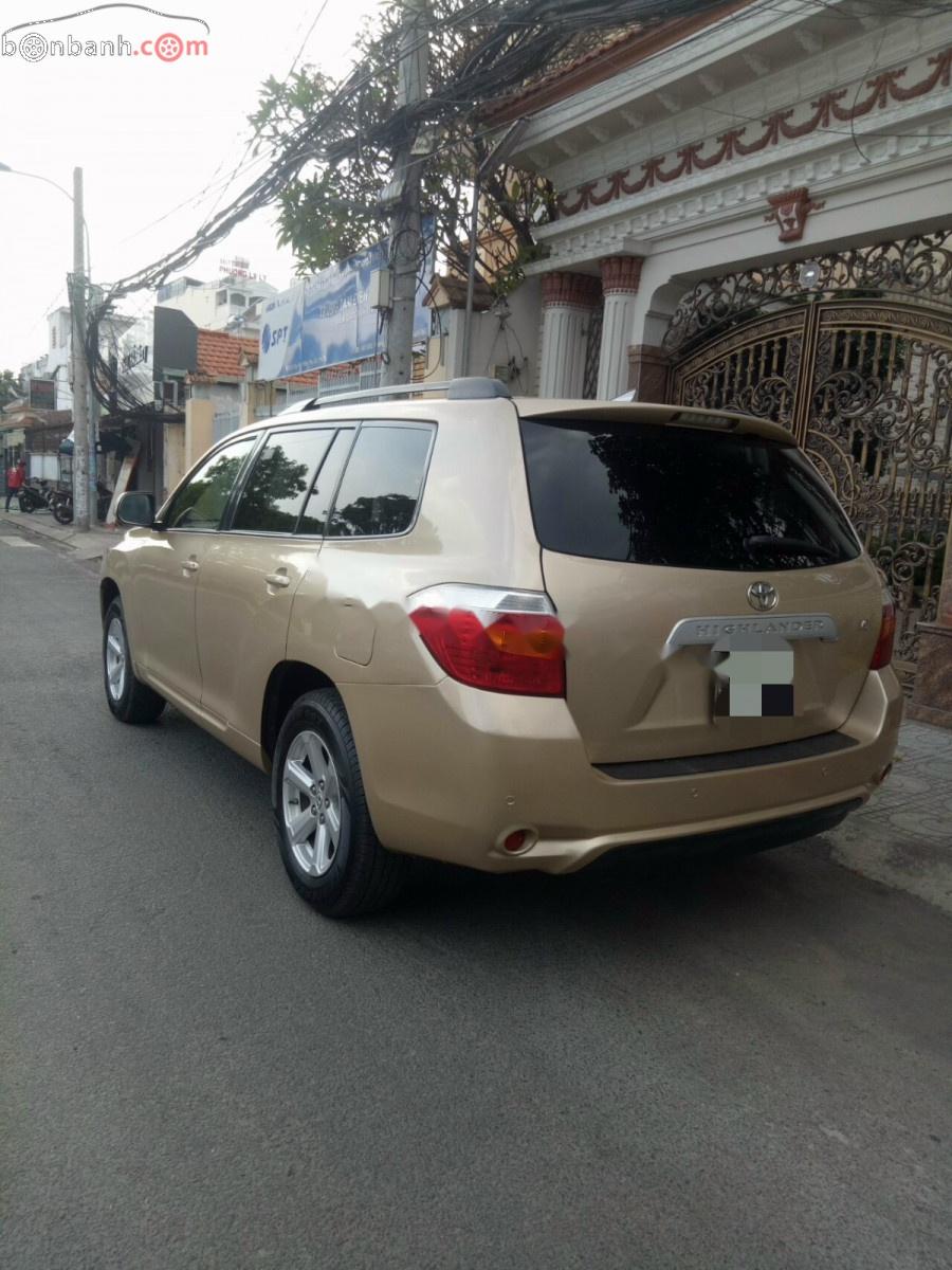 Toyota Highlander 3.5 2008 - Cần bán lại xe Toyota Highlander 3.5 năm sản xuất 2008, màu vàng, xe nhập, giá tốt