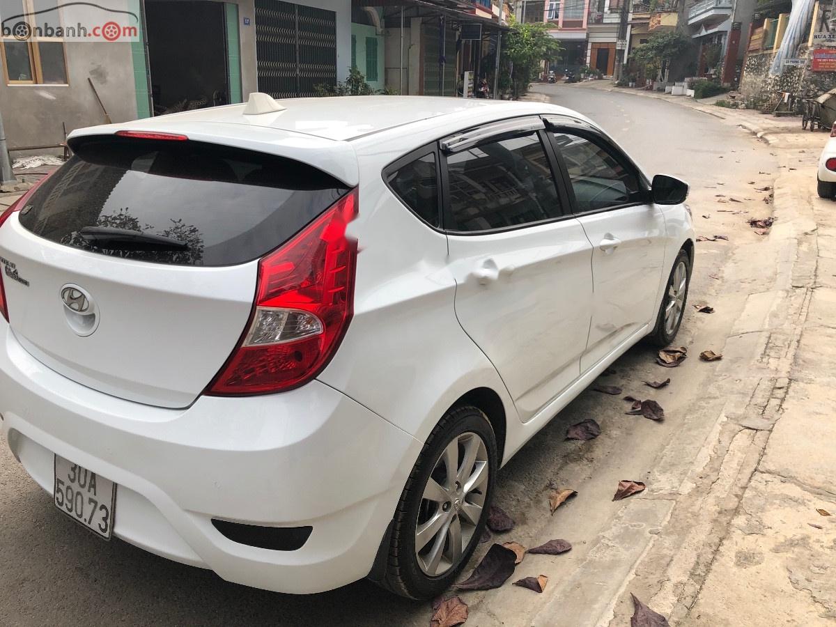 Hyundai Accent 2015 - Bán Hyundai Accent 2015, màu trắng, nhập khẩu nguyên chiếc