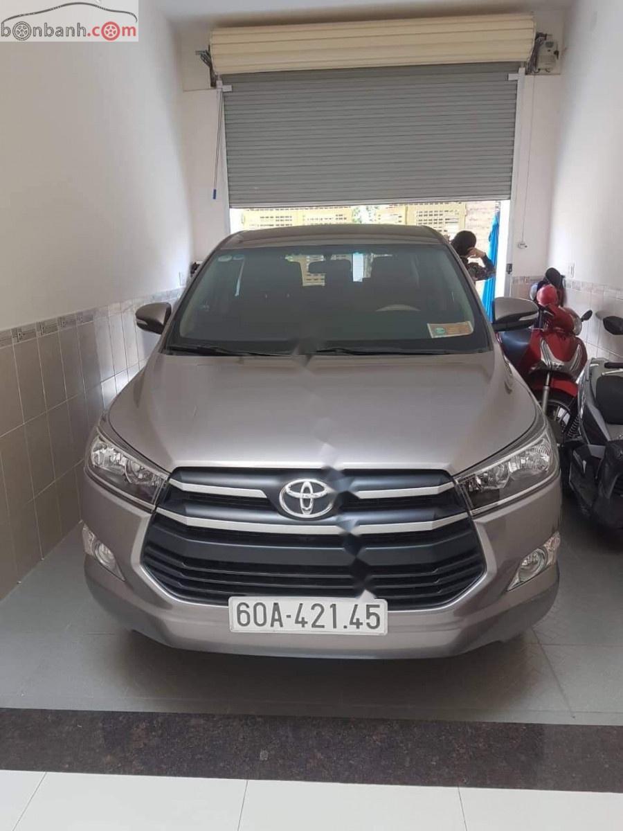 Toyota Innova 2016 - Bán Toyota Innova đời 2016, màu bạc