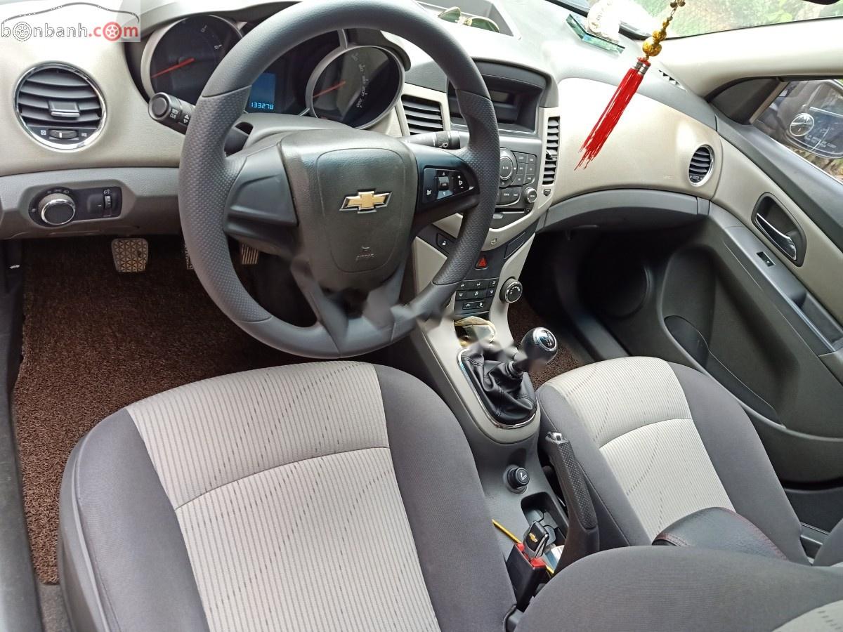 Chevrolet Cruze LS 1.6 MT 2011 - Cần bán xe Chevrolet Cruze MT LS năm sản xuất 2011, màu đen như mới, giá chỉ 279 triệu