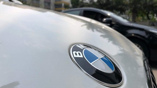 BMW X1 2018 - Bán xe BMW X1 năm 2018, màu trắng còn mới