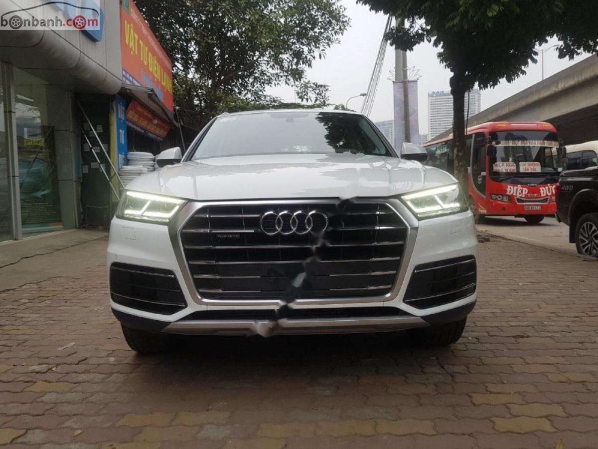 Audi Quattro Q5 2.0L TFSI 2017 - Bán Audi Quattro Q5 2.0L TFSI năm 2017, màu trắng, xe nhập