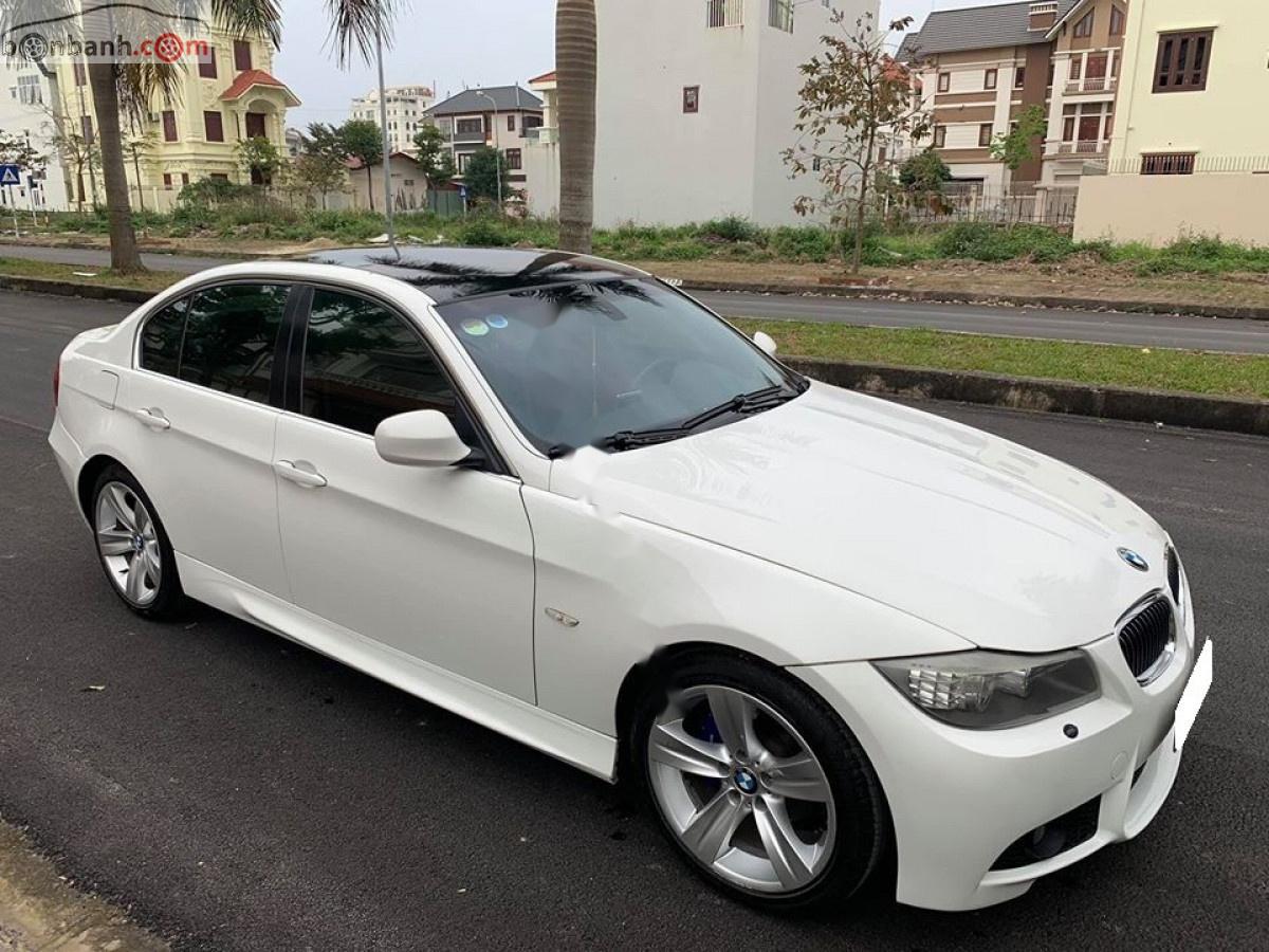 BMW 3 Series 2011 - Bán BMW 3 Series 320i đời 2011, màu trắng, nhập khẩu còn mới