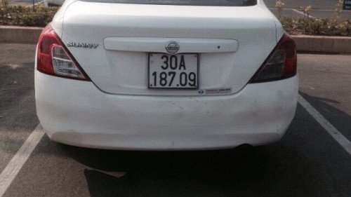 Nissan Sunny   MT  2014 - Bán Nissan Sunny MT sản xuất năm 2014, màu trắng, giá tốt