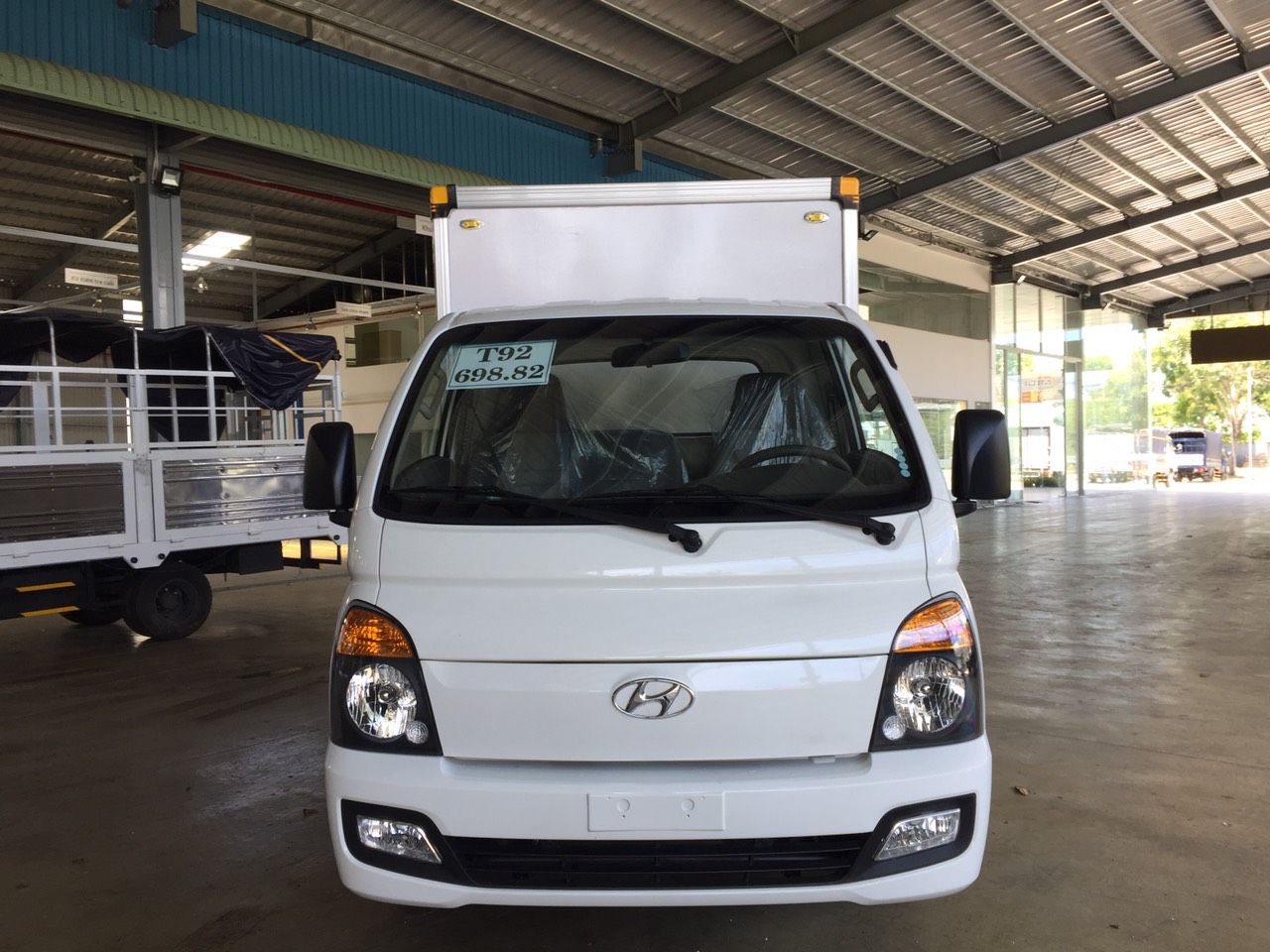 Hyundai Porter 150 2019 - Hyundai New Porter 150 thùng composite, hỗ trợ vay đến 75%, tặng bảo hiểm xe 100%