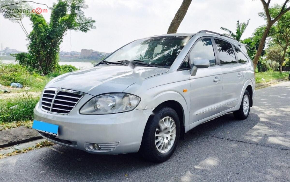 Ssangyong Stavic 2008 - Cần bán lại Ssangyong Stavic sản xuất năm 2008, màu bạc, nhập khẩu