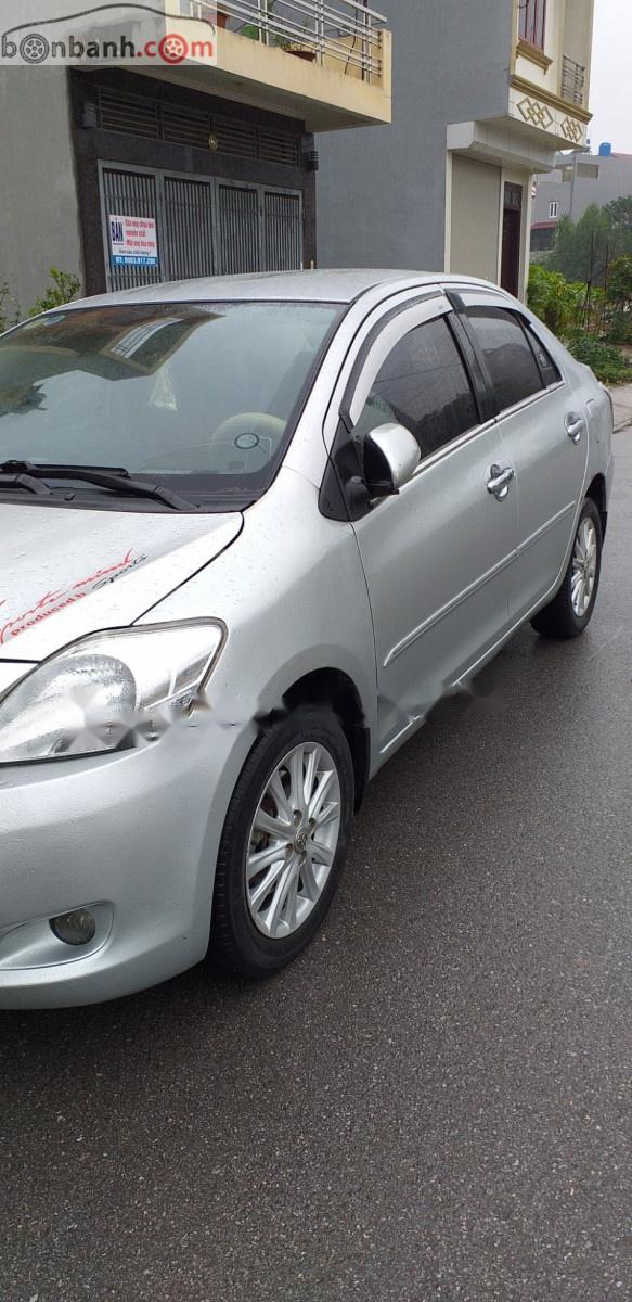 Toyota Vios 1.5E 2010 - Cần bán xe Toyota Vios E sản xuất năm 2010, màu bạc, giá 285tr