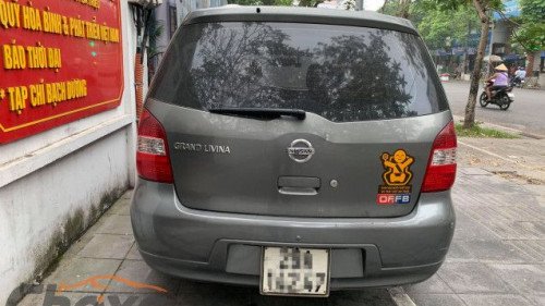 Nissan Grand livina 2011 - Cần bán gấp Nissan Grand livina năm 2011 chính chủ