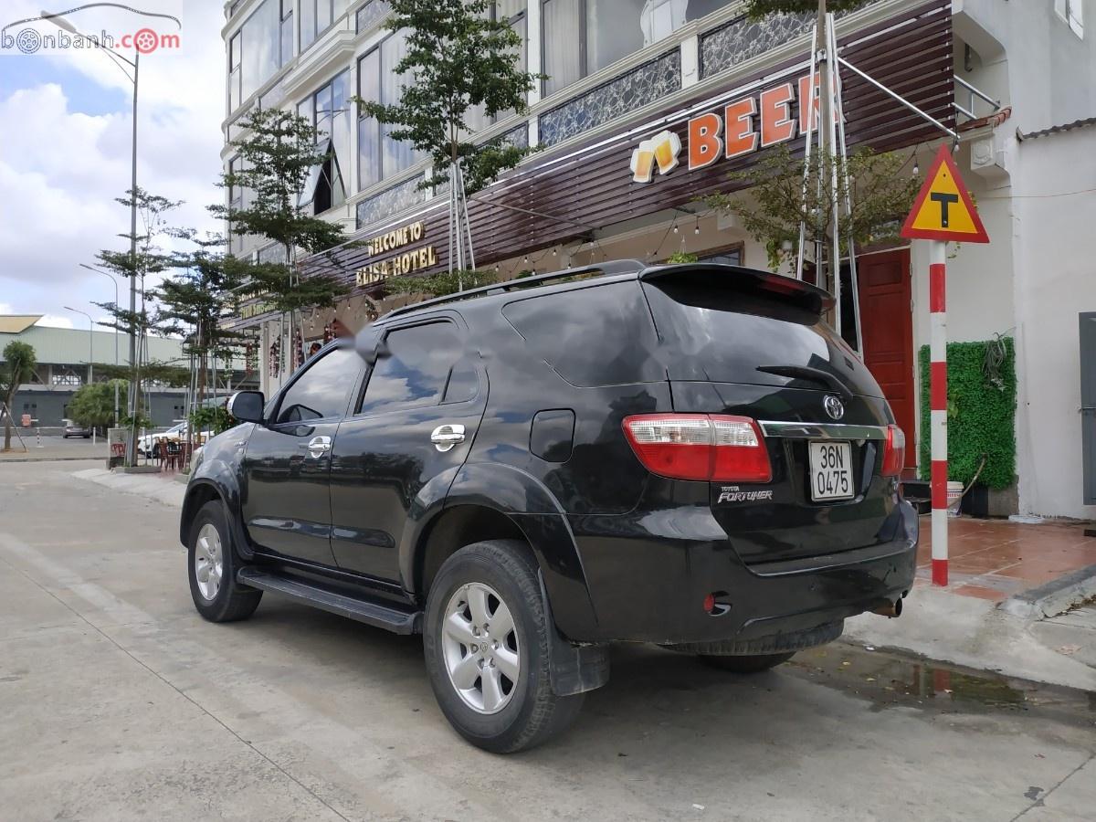 Toyota Fortuner 2.7V 4x4 AT 2009 - Cần bán lại xe Toyota Fortuner 2.7V 4x4AT năm 2009, màu đen 