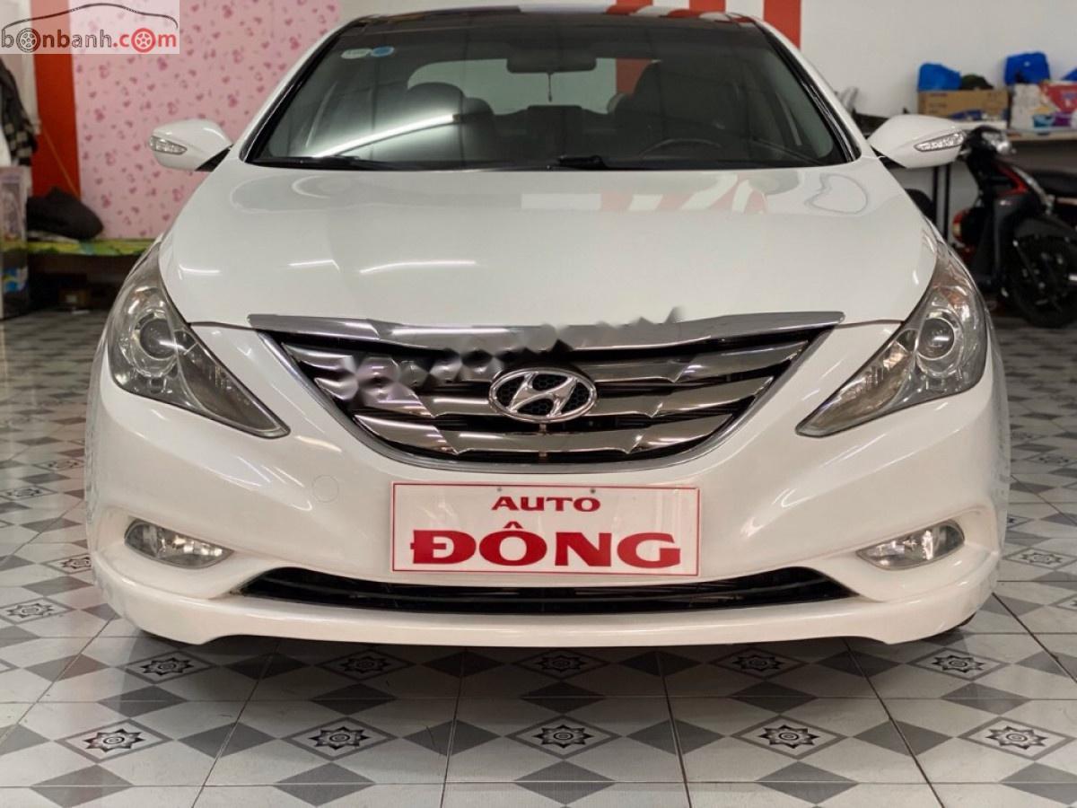 Hyundai Sonata   2010 - Bán Hyundai Sonata 2.0 AT 2010, màu trắng, nhập khẩu 