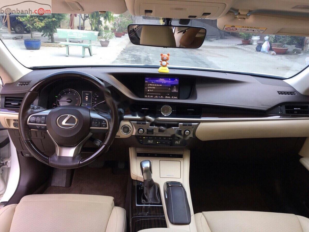 Lexus ES   2016 - Bán Lexus ES 250 đời 2016, màu trắng, xe nhập, chính chủ