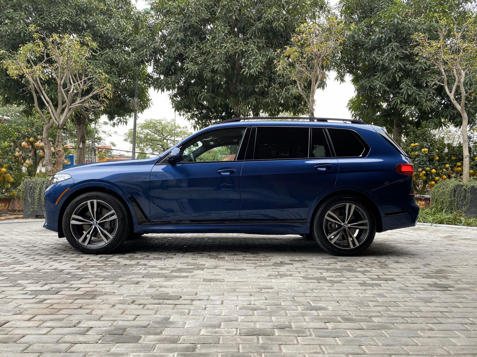 BMW BMW khác xDrive40i 2019 - Cần bán BMW X7 xDrive40i đời 2019, màu xanh lam, nhập khẩu chính hãng