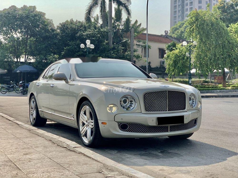 Bentley Mulsanne 2010 - Bán Bentley Mulsanne đời 2010, màu kem (be), nhập khẩu nguyên chiếc