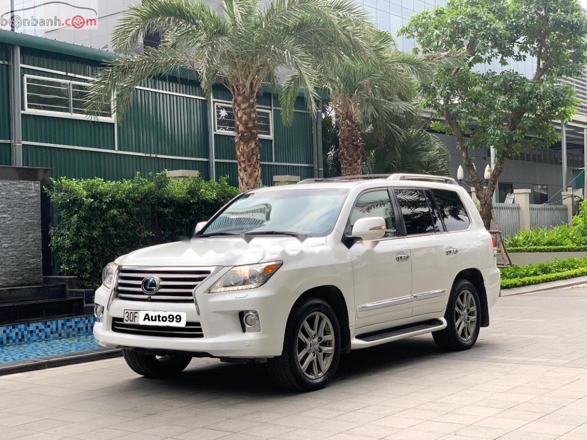 Lexus LX 2013 - Bán Lexus LX 570 sản xuất 2013, màu trắng, nhập khẩu nguyên chiếc