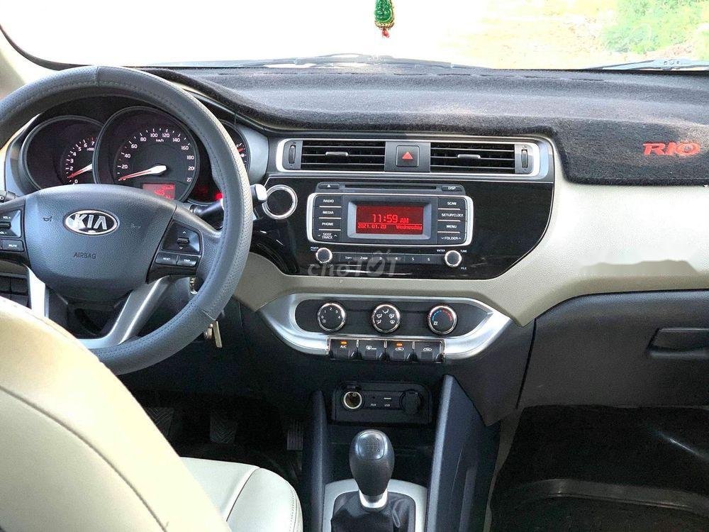 Kia Rio 2015 - Bán ô tô Kia Rio năm 2015, màu trắng, 349 triệu