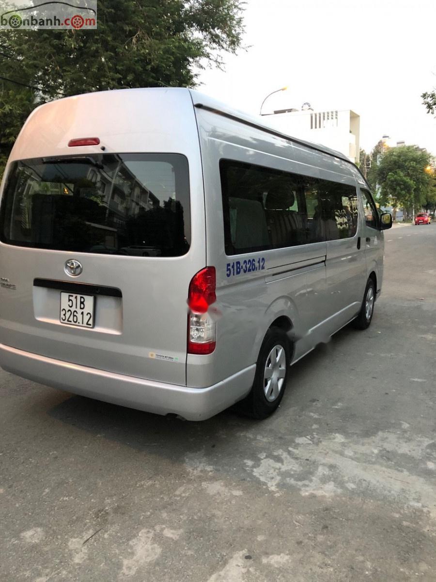 Toyota Hiace 3.0 2019 - Cần bán Toyota Hiace 3.0 năm 2019, màu bạc, xe nhập