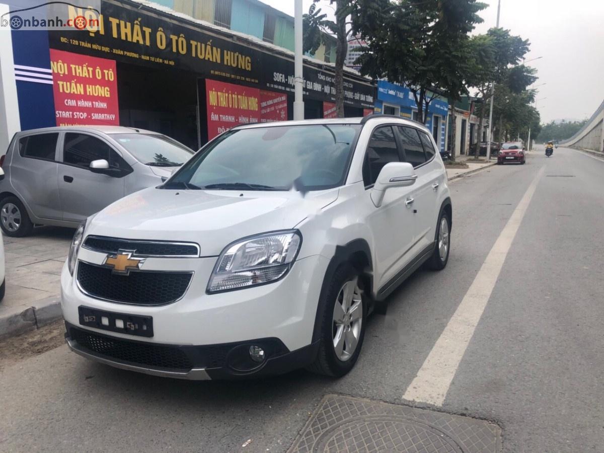 Chevrolet Orlando   2017 - Bán Chevrolet Orlando LTZ 1.8 năm sản xuất 2017, màu trắng, số tự động