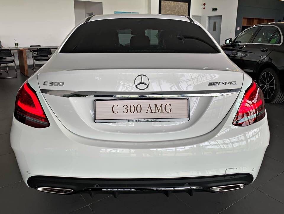 Mercedes-Benz C class C300 AMG 2020 - Giá bán & khuyến mãi C300 AMG mới nhất 2020, giảm tiền mặt, tặng bảo hiểm & phụ kiện chính hãng