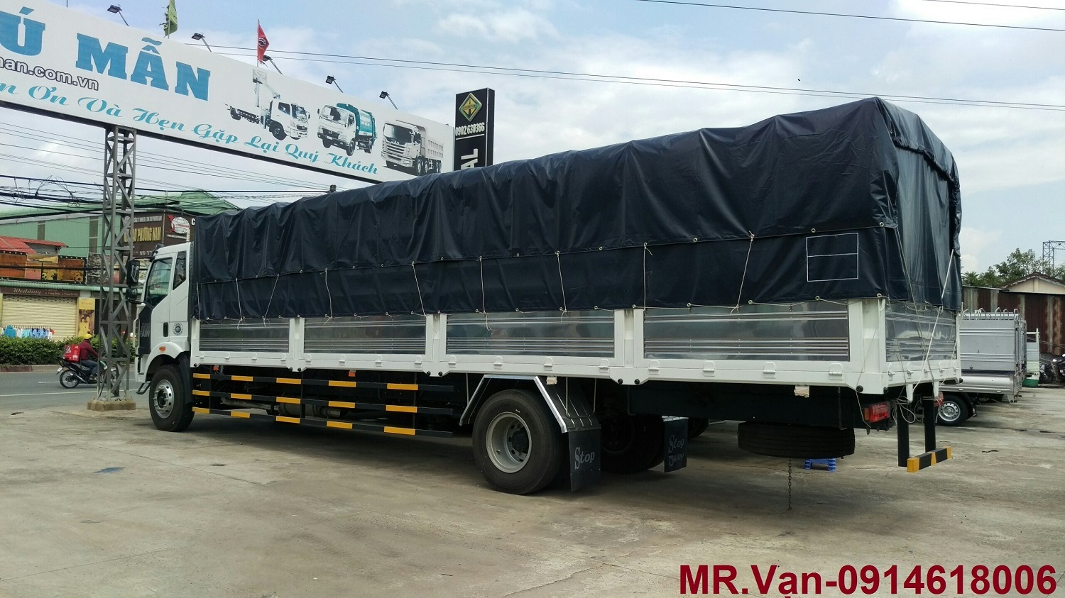 Howo La Dalat 7t2 2019 - Xe FAW 8 tấn thùng dài 9m7, máy khỏe giá tốt