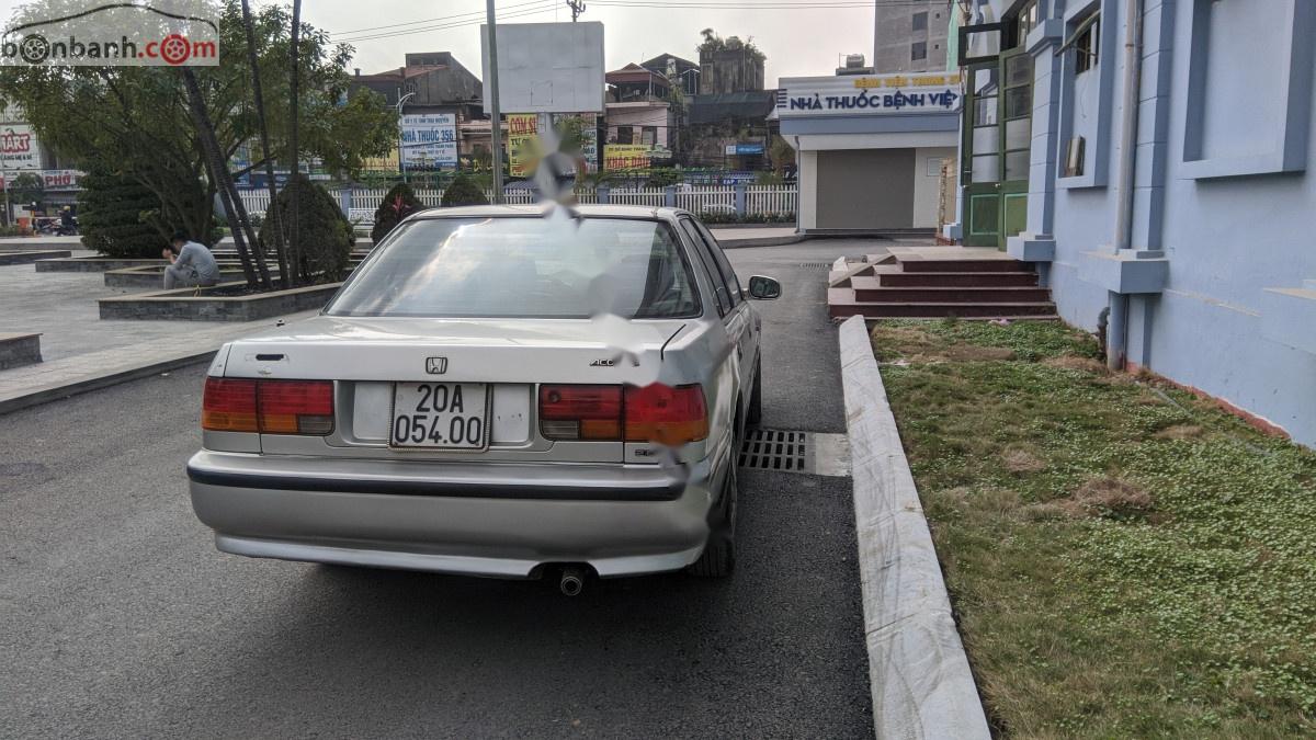 Honda Accord 1992 - Xe Honda Accord đời 1992, màu bạc, xe nhập, giá 50tr