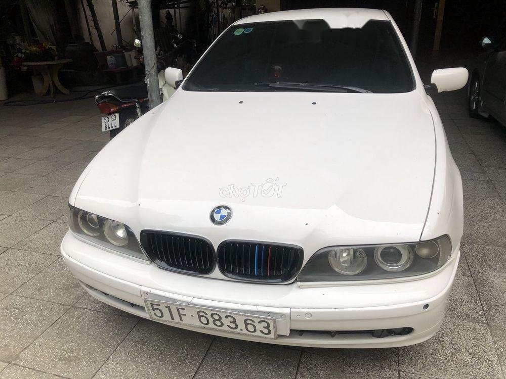 BMW 5 Series 2002 - Bán BMW 5 Series đời 2002, màu trắng, nhập khẩu nguyên chiếc chính chủ