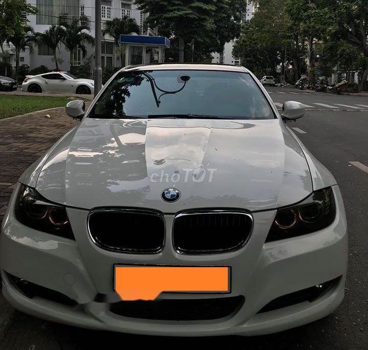 BMW 3 Series 2011 - Bán BMW 3 Series 2011, màu trắng số tự động, giá chỉ 423 triệu