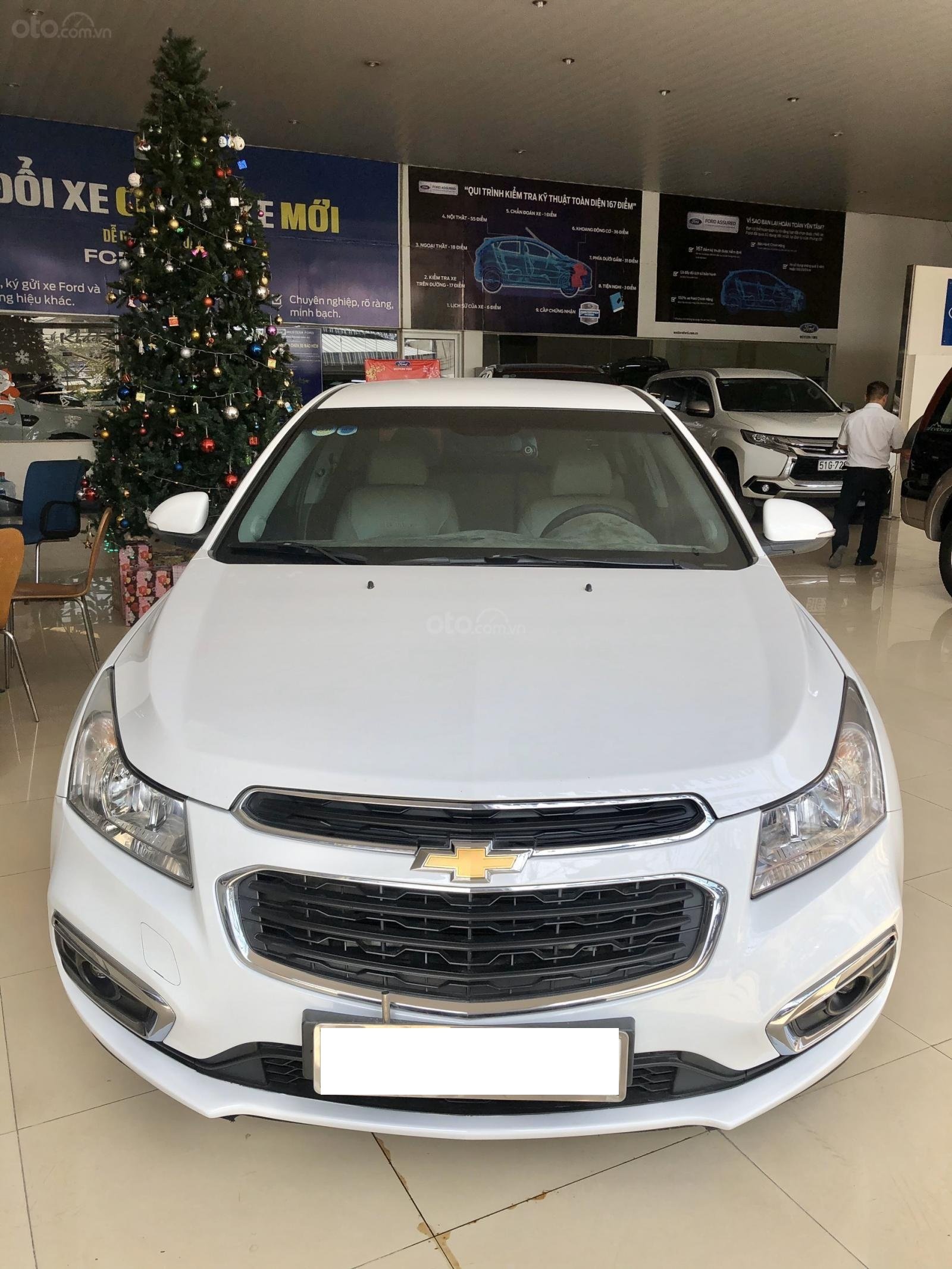 Chevrolet Cruze 2016 - Cần bán xe Chevrolet Cruze 1.6LT 2016, xe đẹp giá tốt bán có bảo hành