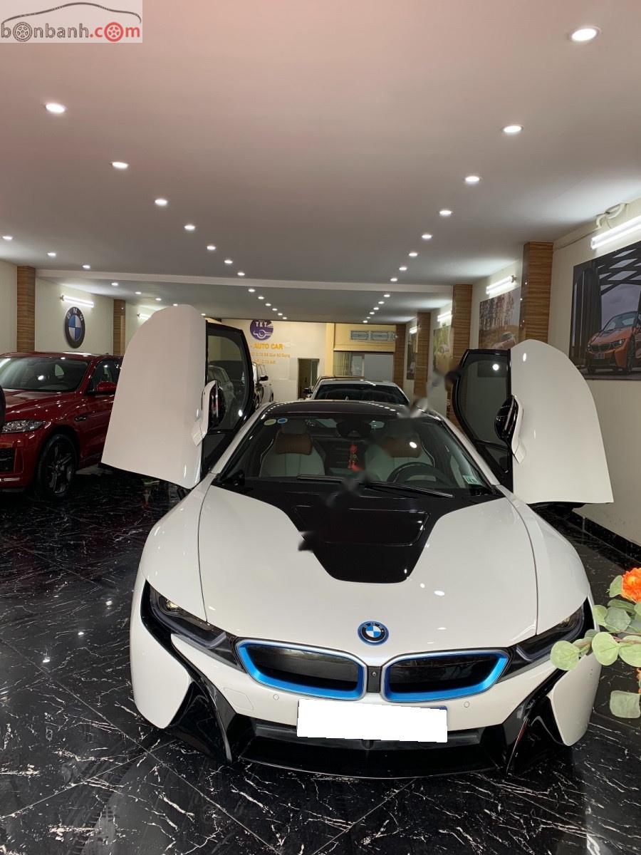 BMW i8 2015 - Bán xe BMW i8 sản xuất năm 2015, màu trắng, nhập khẩu nguyên chiếc