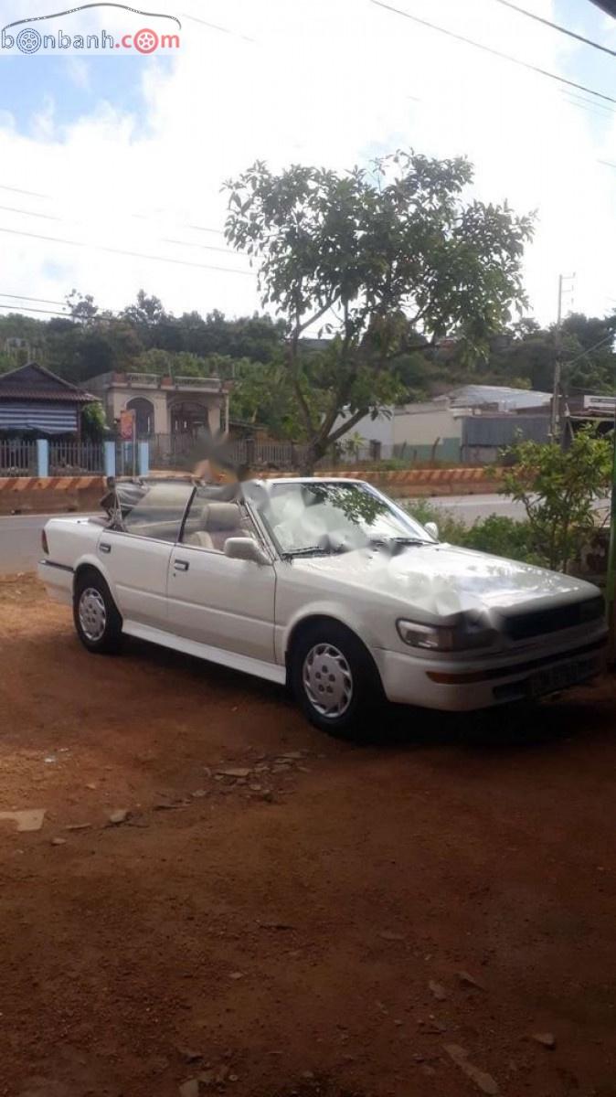 Nissan Bluebird 1983 - Cần bán xe Nissan Bluebird sản xuất 1983, màu trắng, 68 triệu