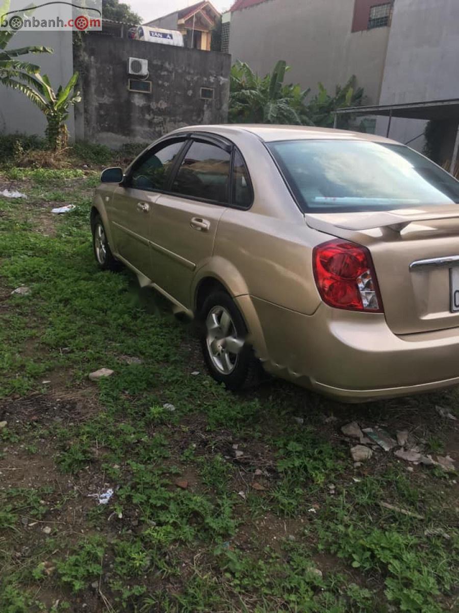 Chevrolet Lacetti   2012 - Bán Chevrolet Lacetti 1.6 đời 2012, màu vàng