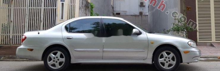Nissan Cefiro 2000 - Cần bán lại xe Nissan Cefiro năm sản xuất 2000, màu trắng chính chủ, giá chỉ 155 triệu