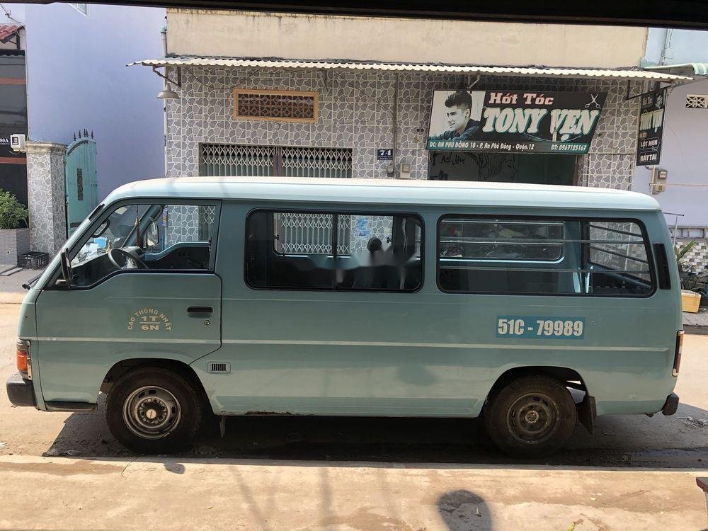 Nissan Urvan 1994 - Bán xe Nissan Urvan năm sản xuất 1994, màu xanh