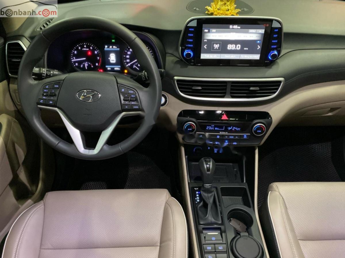 Hyundai Tucson 2019 - Xe Hyundai Tucson 2.0 AT năm sản xuất 2019, màu đen