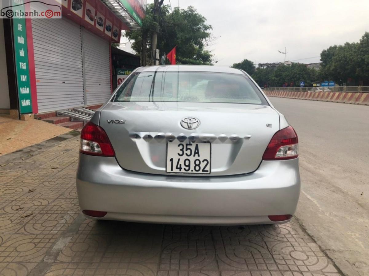 Toyota Vios 2008 - Bán xe Toyota Vios sản xuất 2008, màu bạc, 280tr