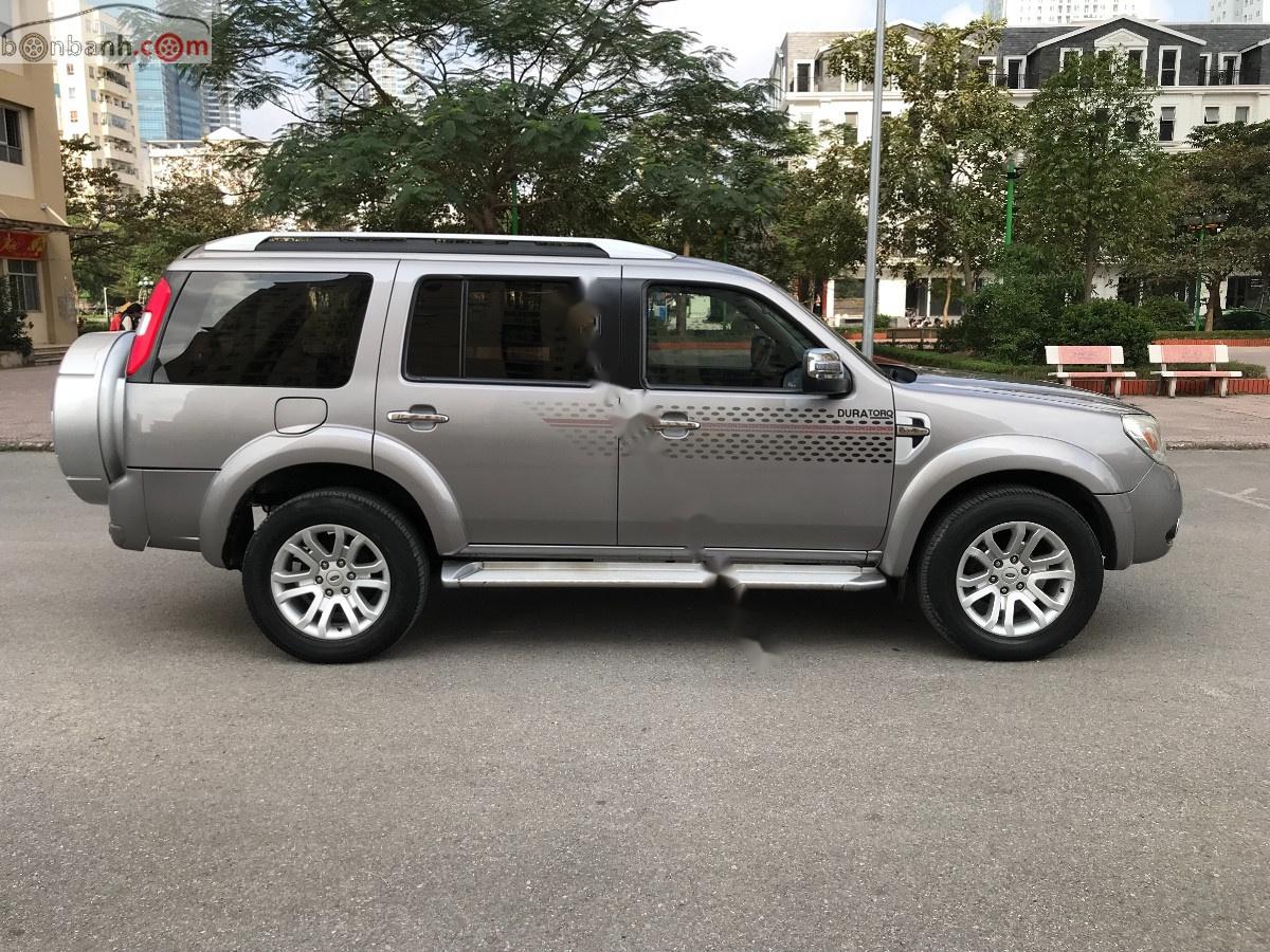 Ford Everest 2.5L 4x2 MT 2014 - Cần bán gấp Ford Everest 2.5L 4x2 MT 2014, màu xám chính chủ