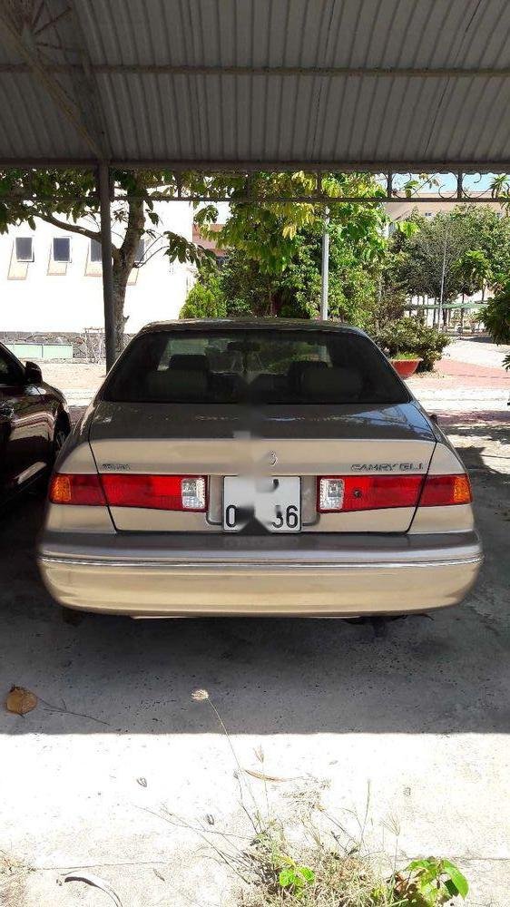 Toyota Camry 2000 - Bán Toyota Camry đời 2000, giá chỉ 220 triệu