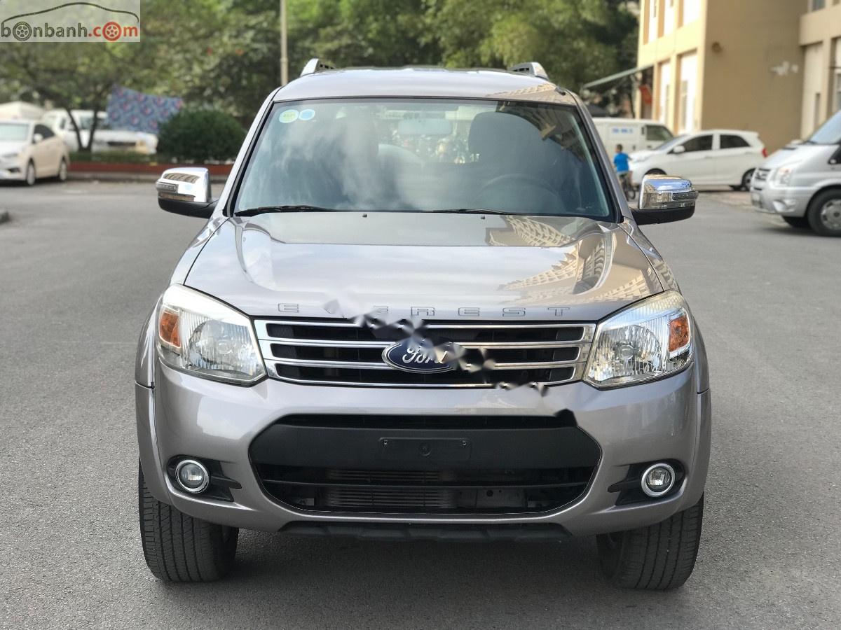 Ford Everest 2.5L 4x2 MT 2014 - Cần bán gấp Ford Everest 2.5L 4x2 MT 2014, màu xám chính chủ