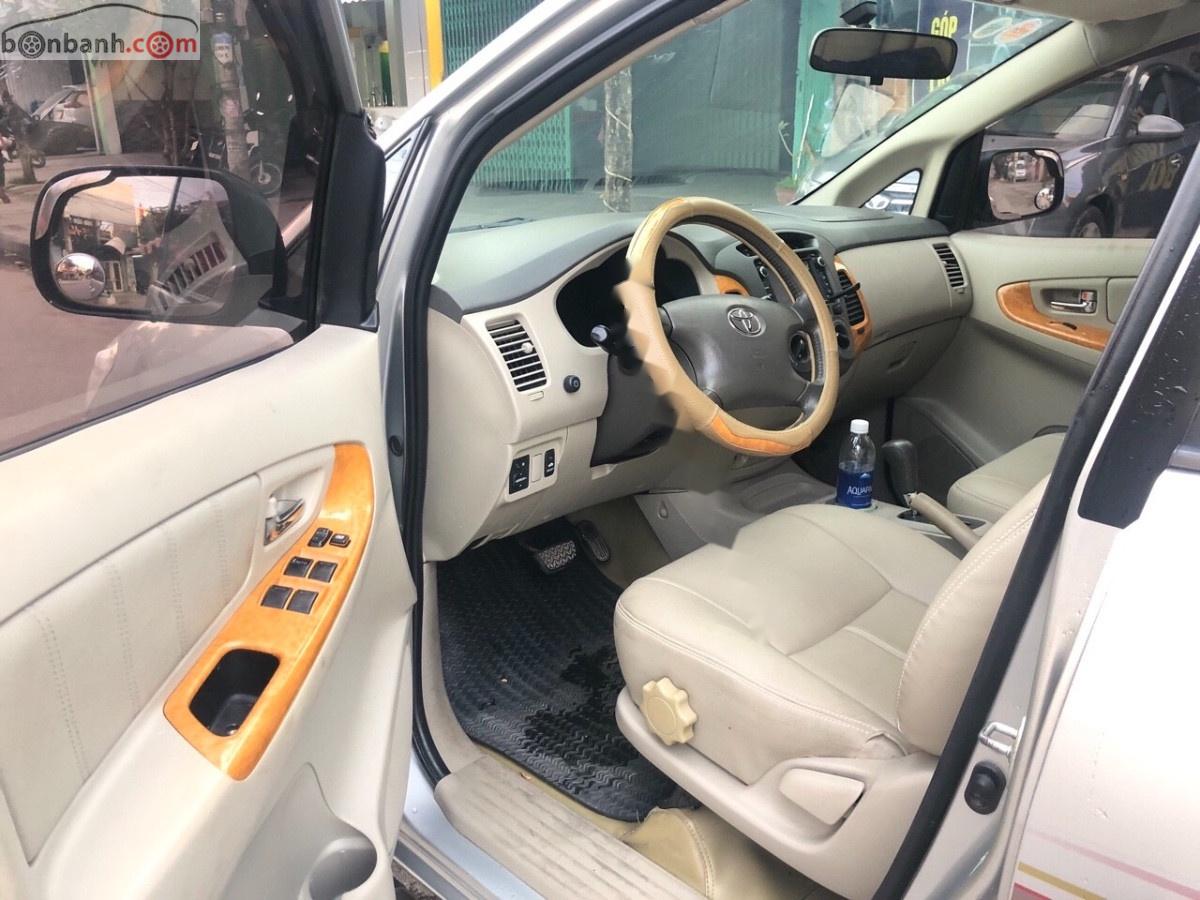 Toyota Innova 2008 - Cần bán lại xe Toyota Innova đời 2008, màu bạc, chính chủ