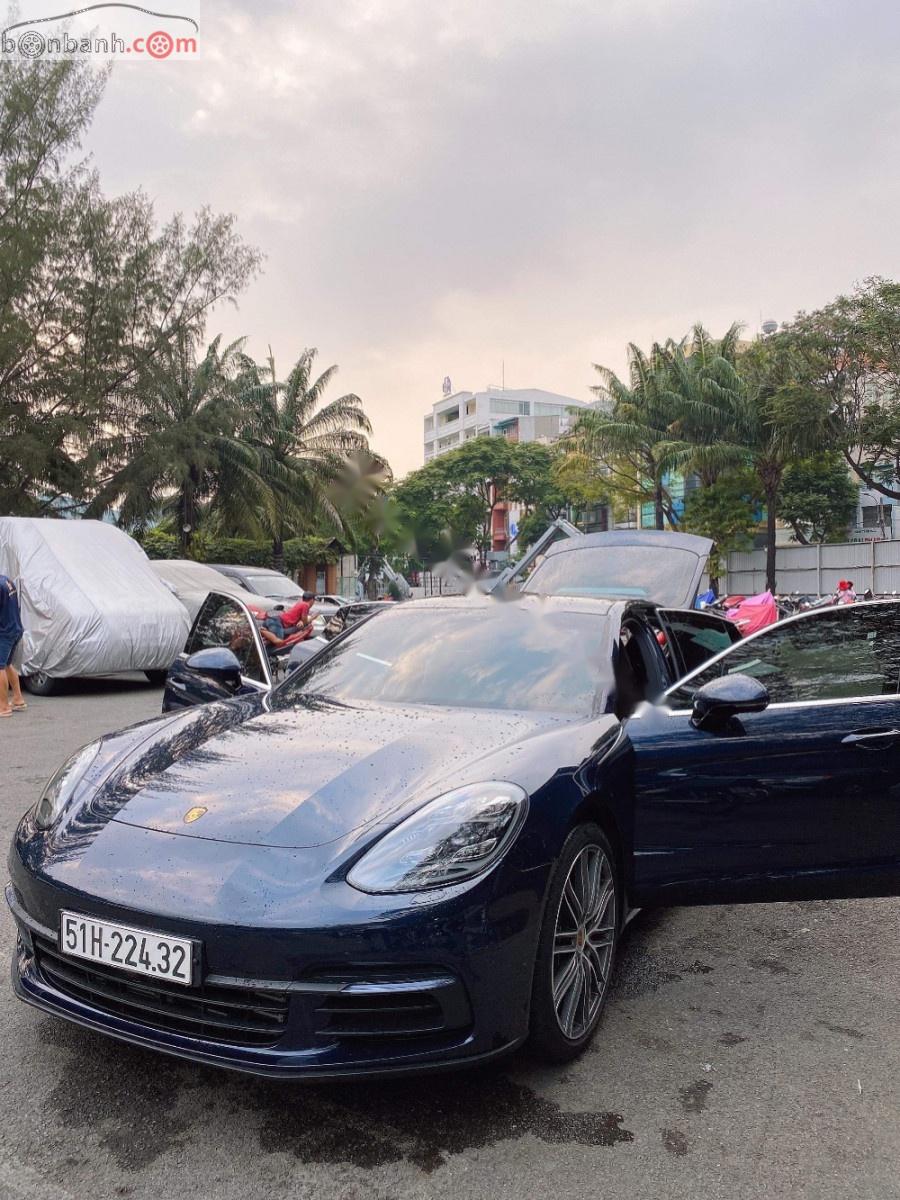 Porsche Panamera 2019 - Cần bán lại xe Porsche Panamera đời 2019, màu xanh lam, nhập khẩu nguyên chiếc