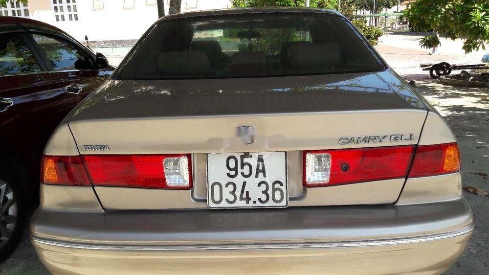 Toyota Camry 2000 - Bán Toyota Camry đời 2000, giá chỉ 220 triệu