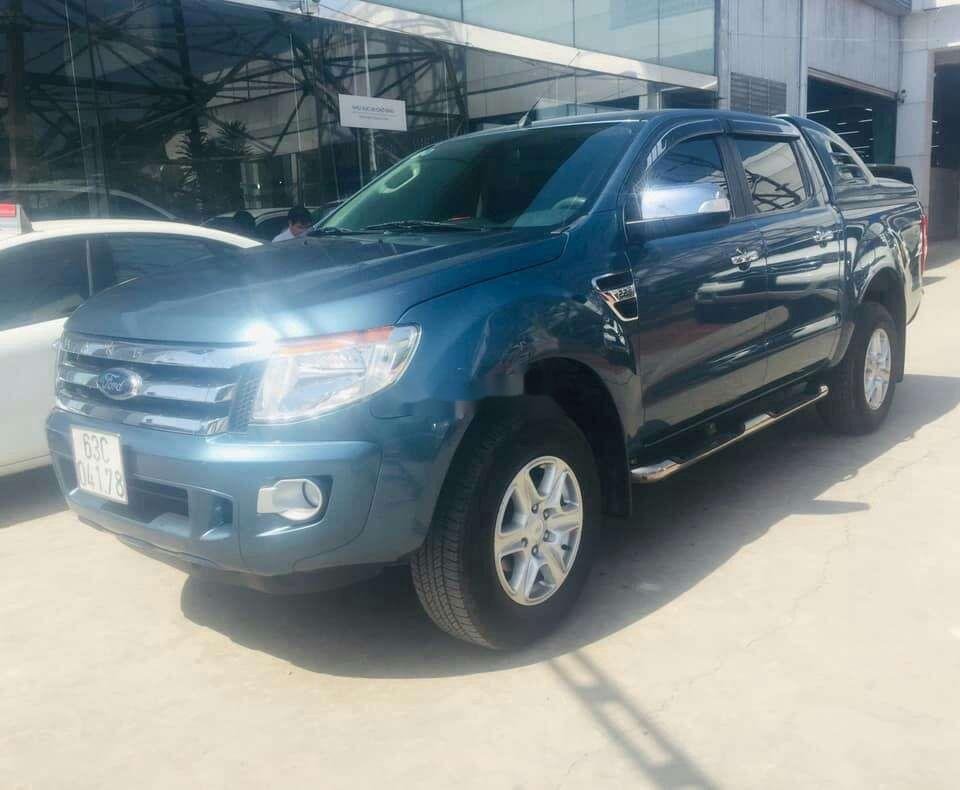 Ford Ranger XLT  2014 - Cần bán gấp Ford Ranger XLT năm 2014, nhập khẩu số sàn, 468tr