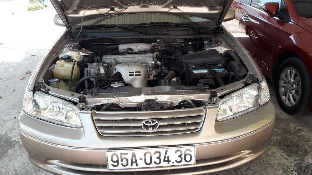 Toyota Camry 2000 - Bán Toyota Camry đời 2000, giá chỉ 220 triệu