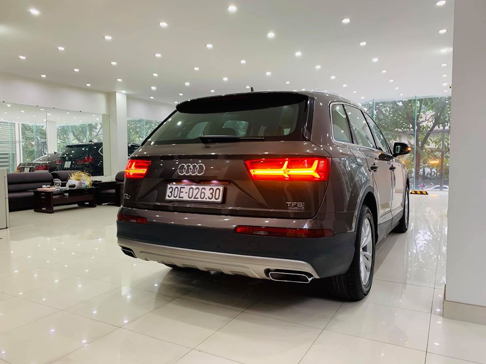 Audi Q7 3.0L 2015 - Bán Audi Q7 3.0 Model 2016 sang trọng, đẳng cấp- giá bán rẻ như đào 30 tết 