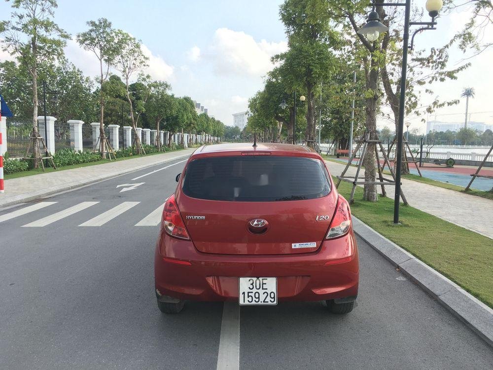 Hyundai i20 2013 - Bán Hyundai i20 1.4 AT đời 2013, màu đỏ, nhập khẩu nguyên chiếc số tự động