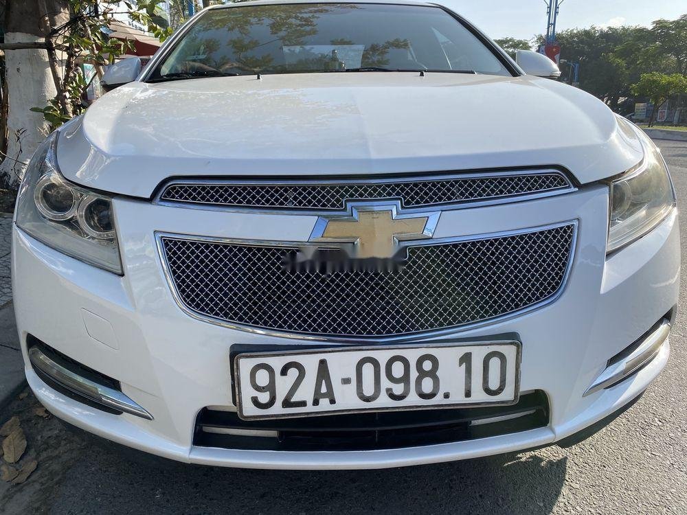 Chevrolet Cruze 2013 - Cần bán xe Chevrolet Cruze năm 2013, màu trắng chính chủ, 307 triệu
